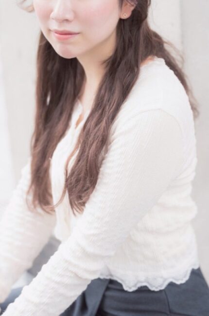 小野 彩葉